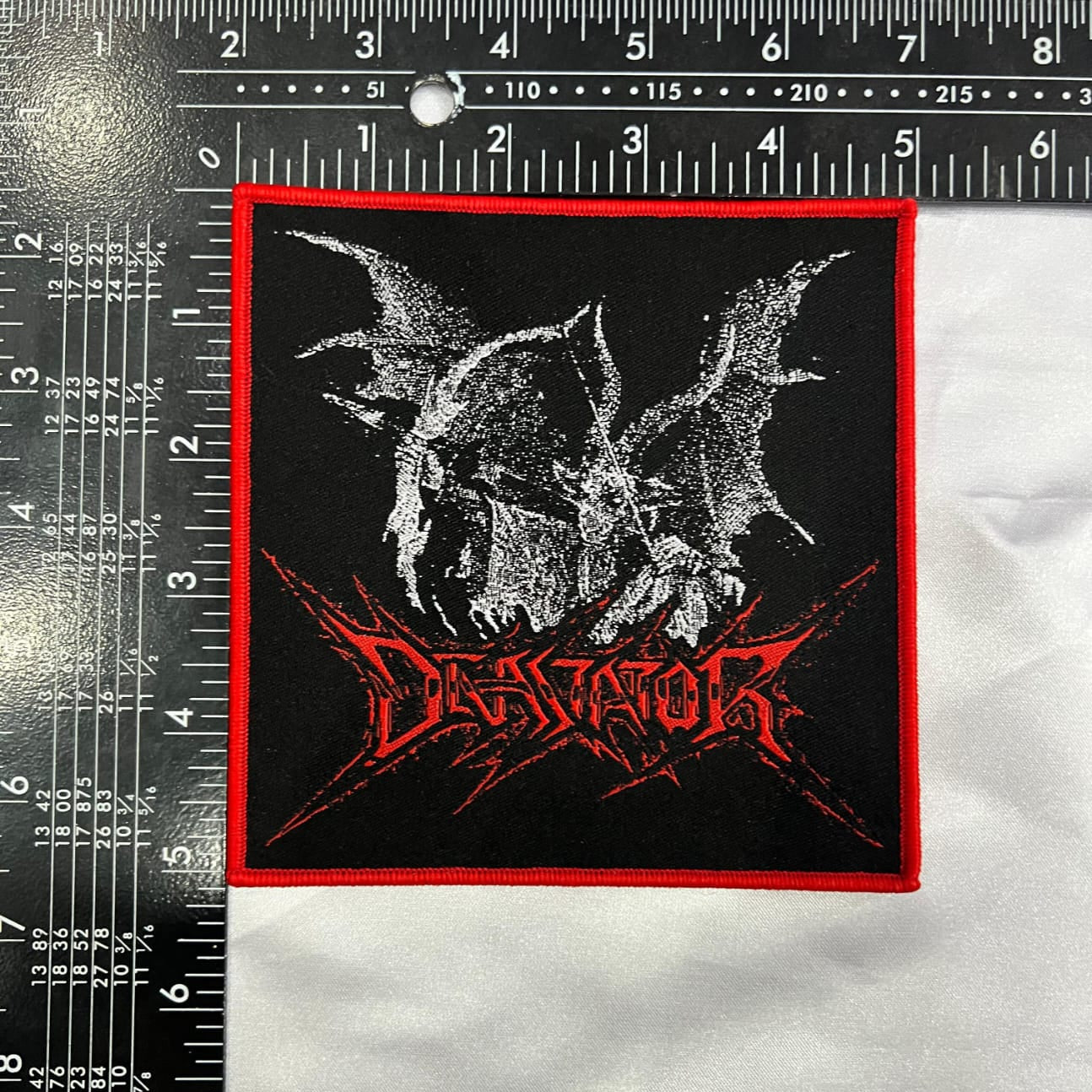 devastator-fallen-angel-patch-tiss-bordure-rouge image 5