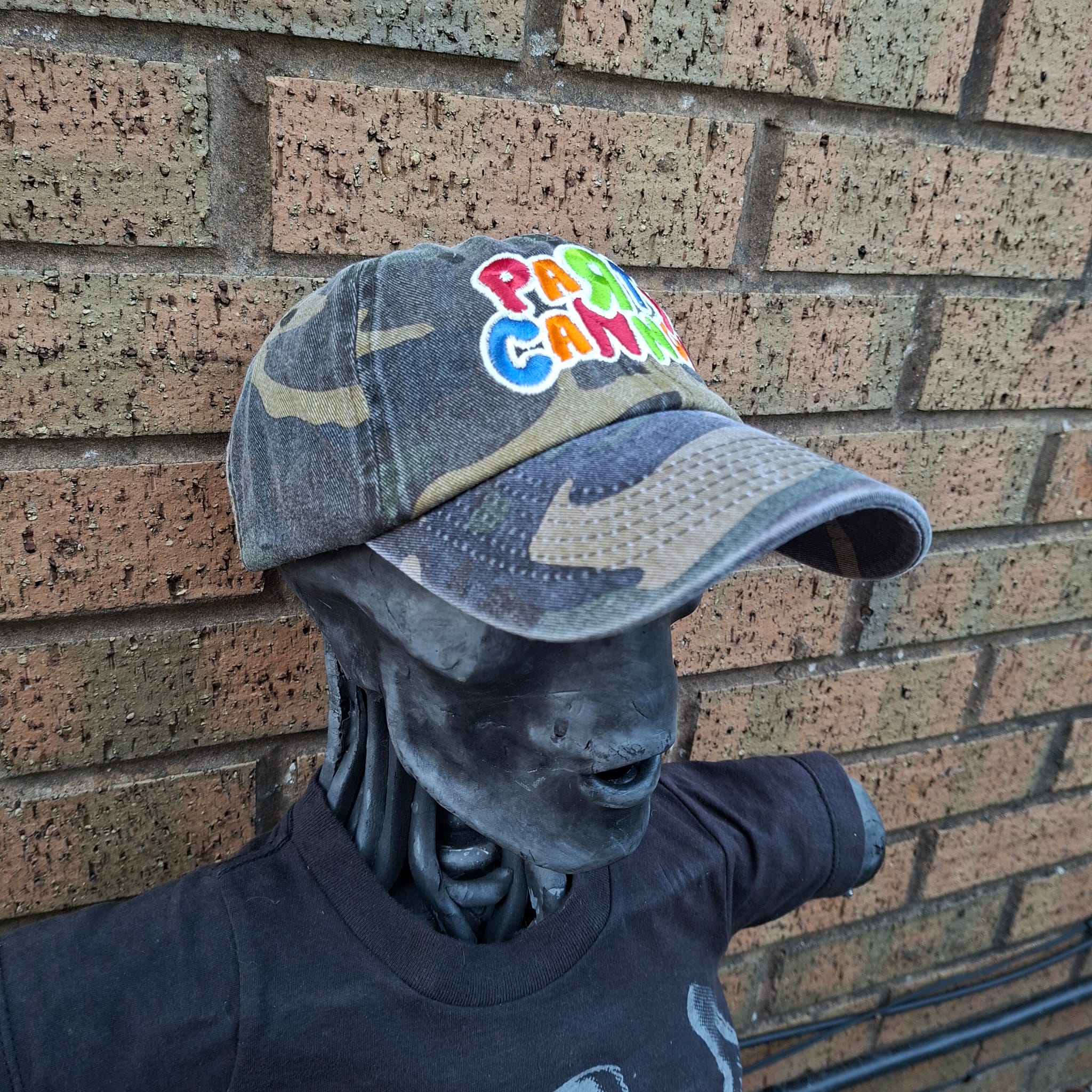 party-cannon-logo-glow-casquette-dad-cap-camo-vert image 6