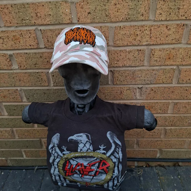 blood-incantation-logo-casquette-dad-cap-camo-rose image 1
