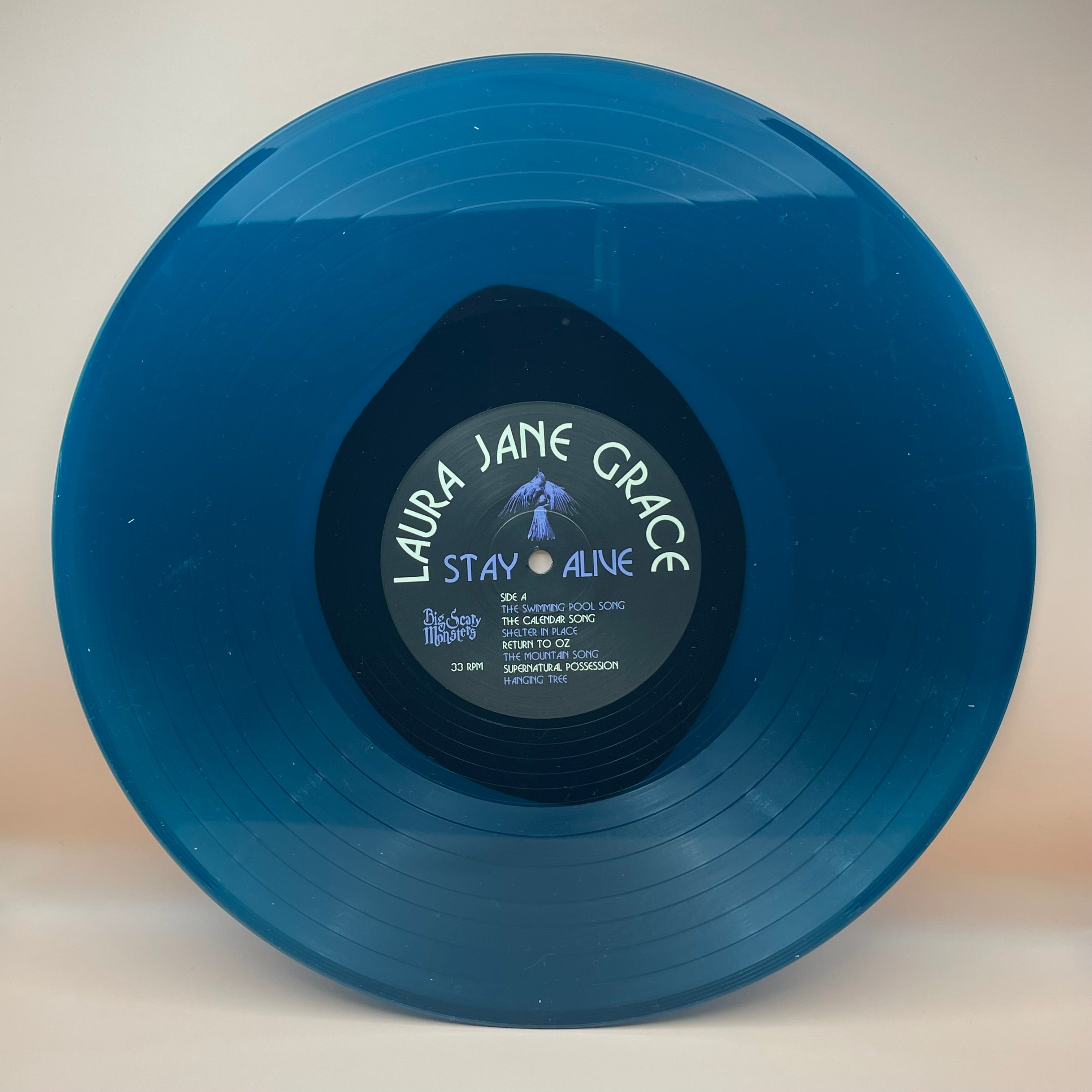 laura-jane-grace-stay-alive-cd-album-solo-analogique image 3