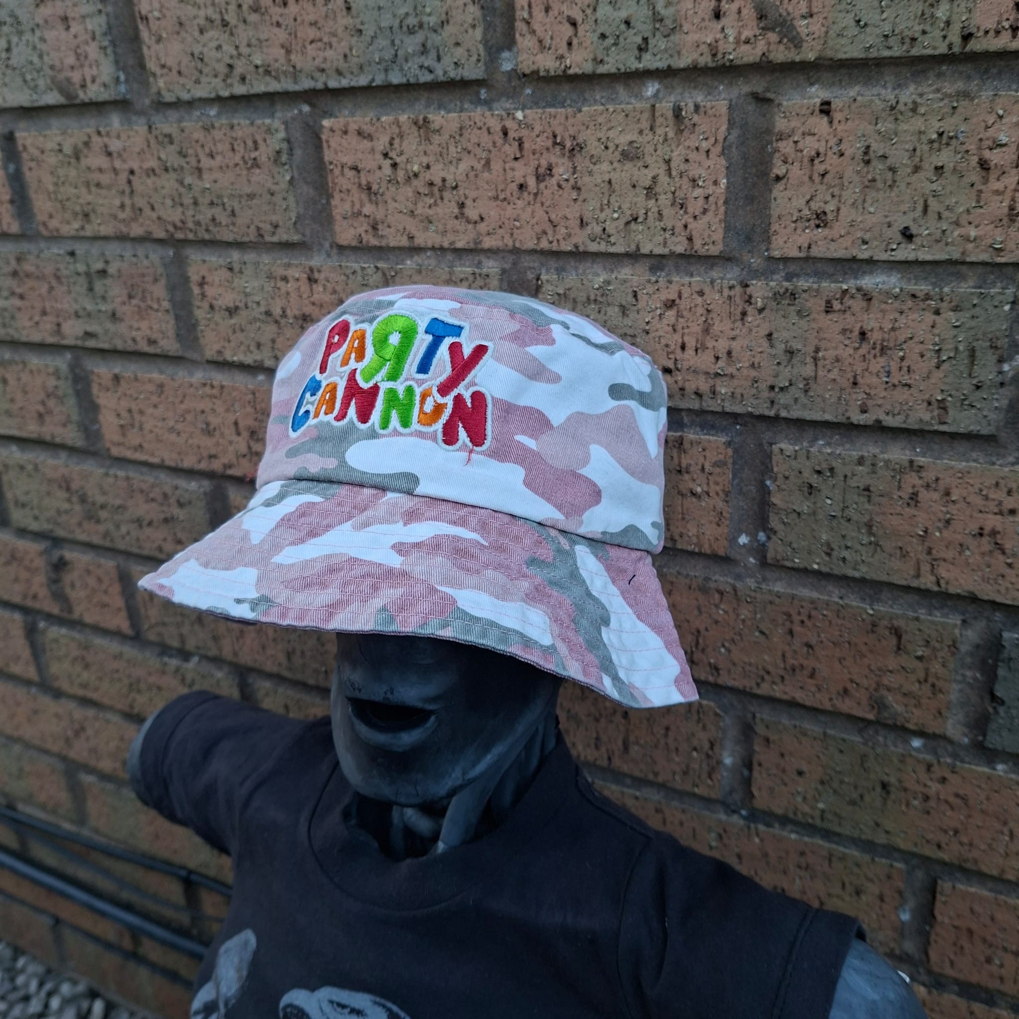 party-cannon-logo-bucket-hat-camo-rose-phosphorescent image 5