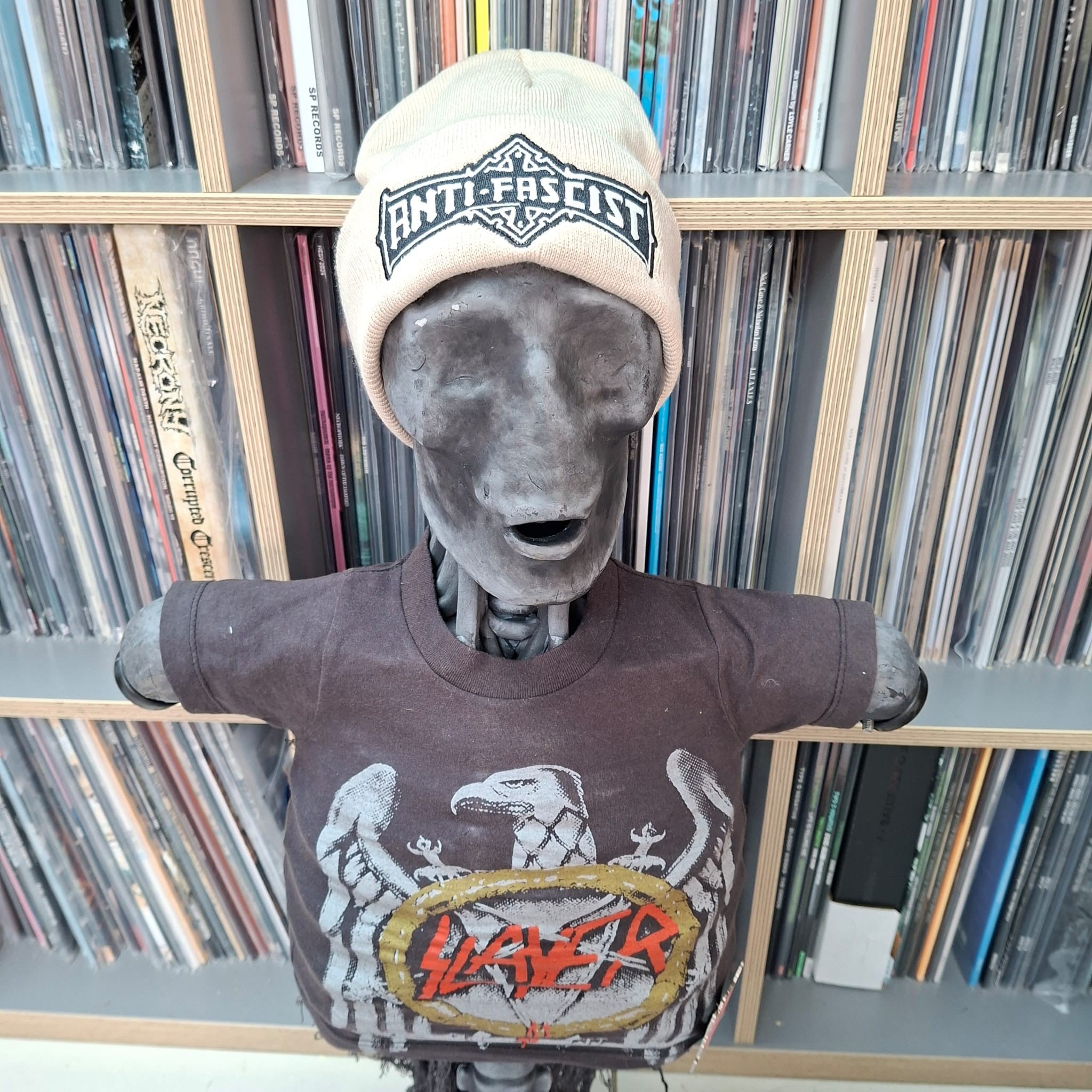 anti-fascist-bolt-thrower-tribute-bonnet-beige-phosphorescent image 4