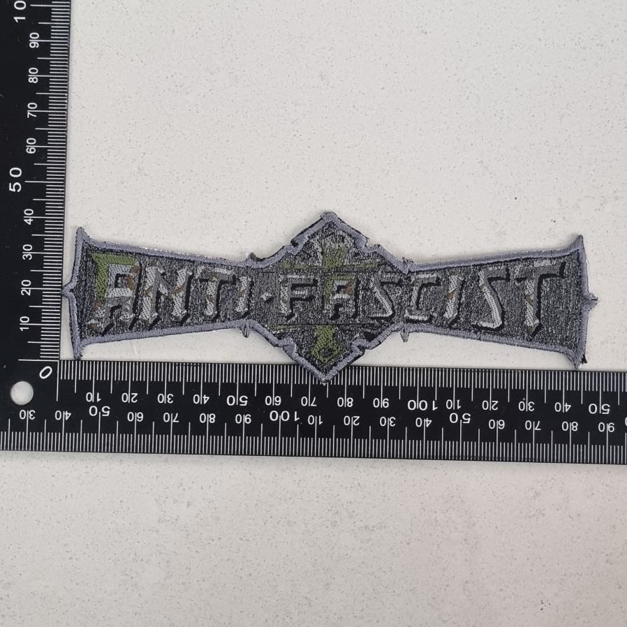 bolt-thrower-anti-fascist-patch-tiss-thermocollant-13-cm image 2
