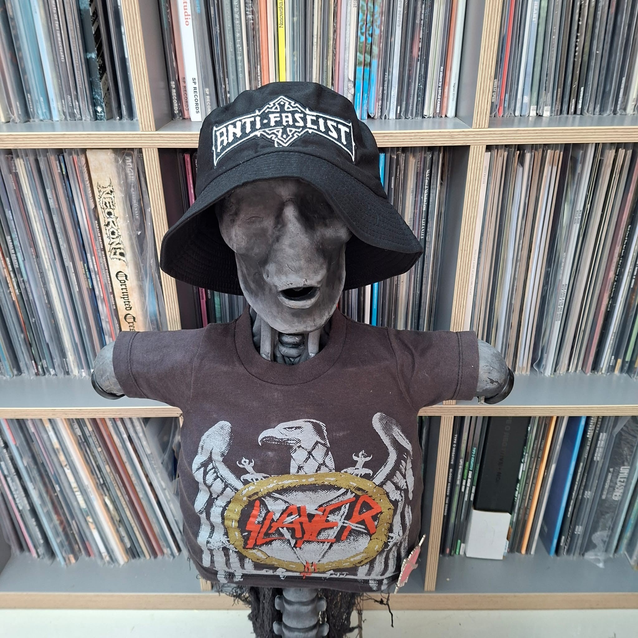 783punx-anti-fascist-bolt-thrower-bob-bucket-hat-noir-phosphorescent image 3