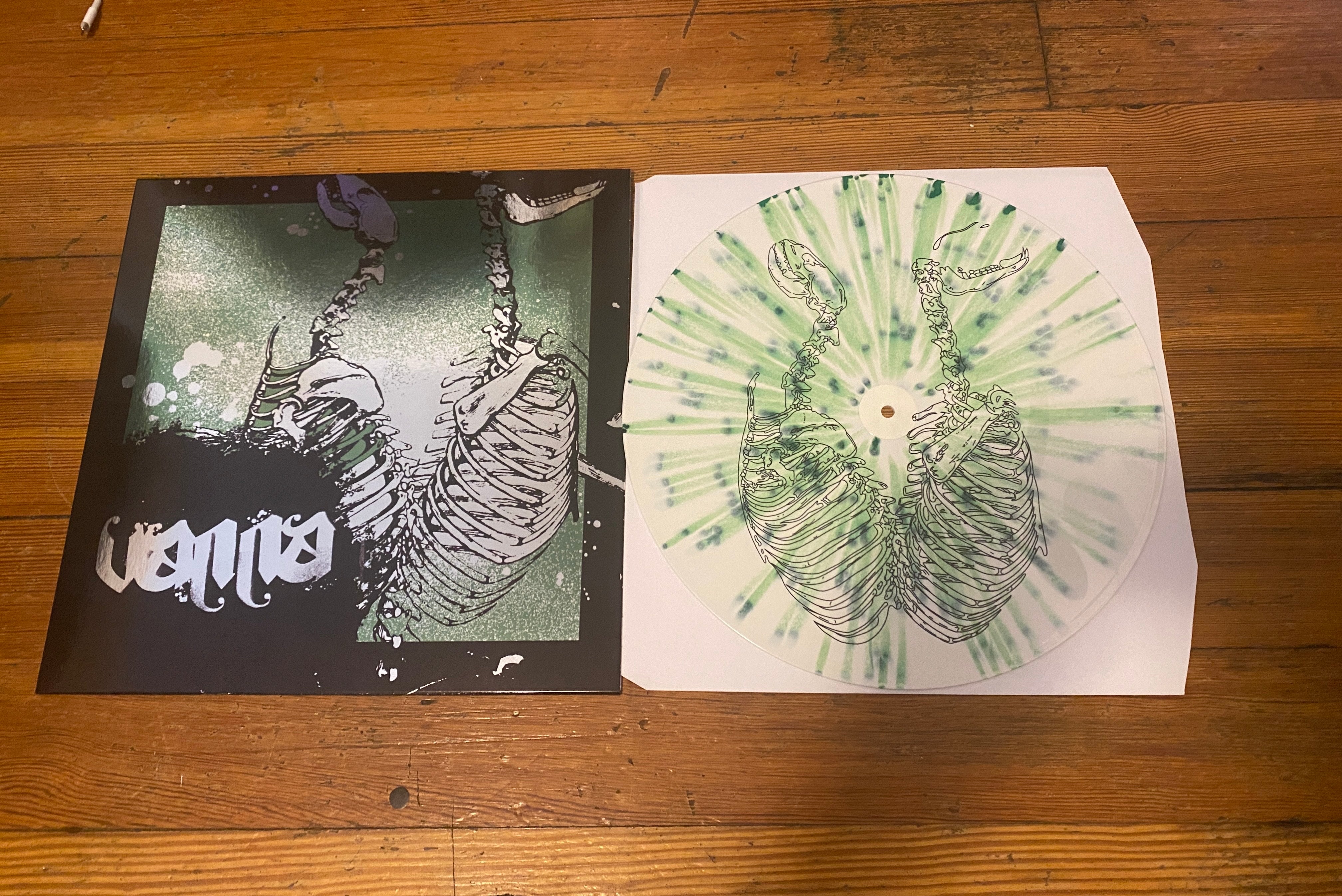 vanna-the-search-party-never-came-vinyle-12-green-black-swirl image 5