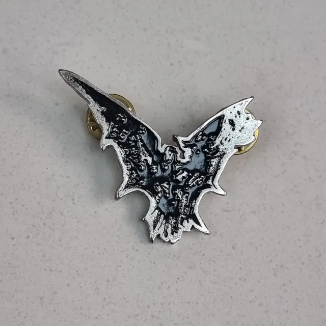 bauhaus-bela-lugosi-s-dead-pin-s-mail-gothique image 1