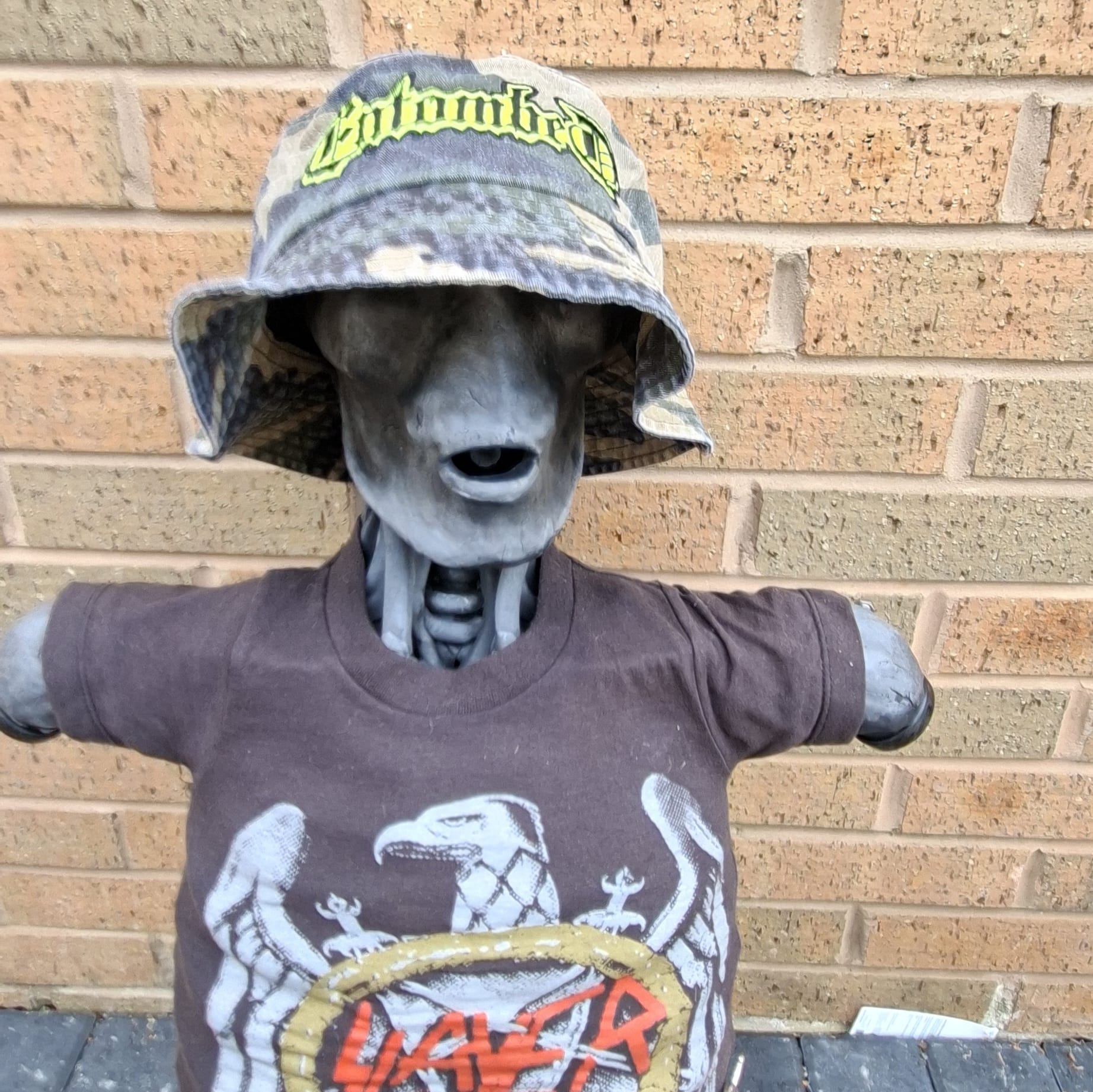 entombed-logo-bob-bucket-hat-camo-vert-phosphorescent image 4