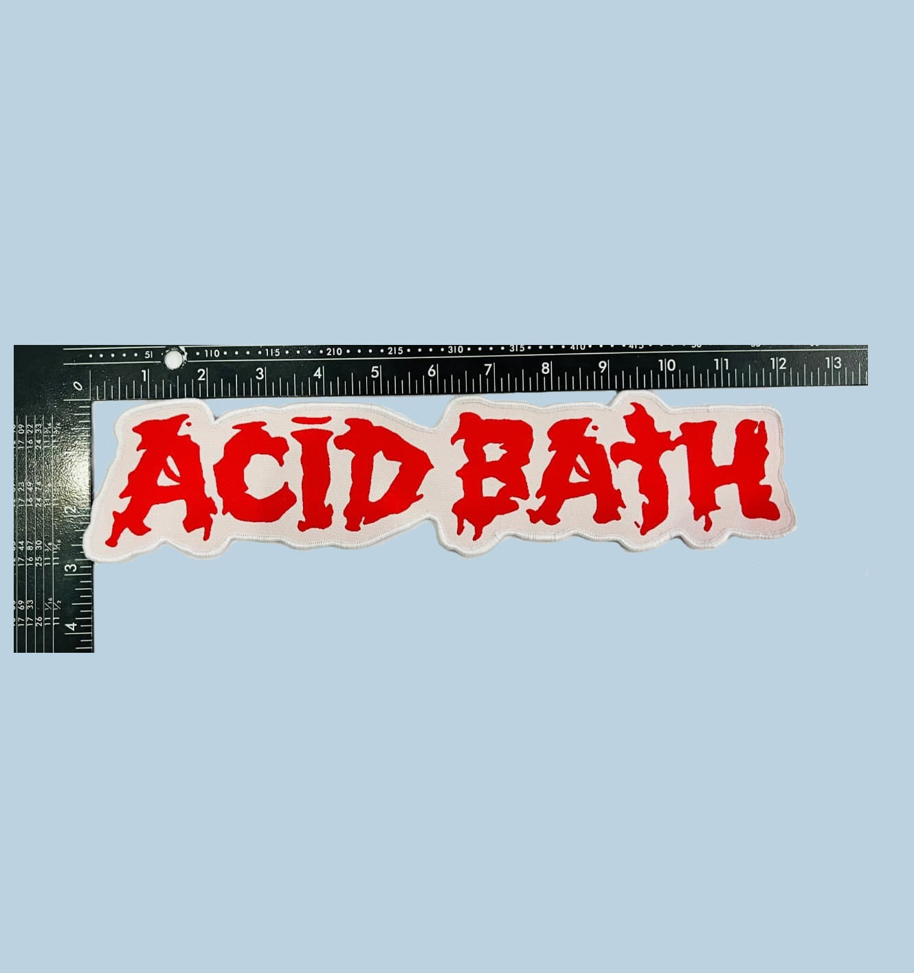 acid-bath-logo-cusson-tiss-surdimensionn-blanc image 5