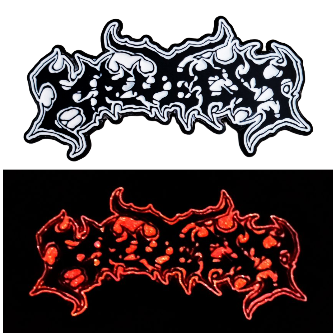 kruelty-pin-s-mail-logo-58-mm-noir-glow-rouge image 5