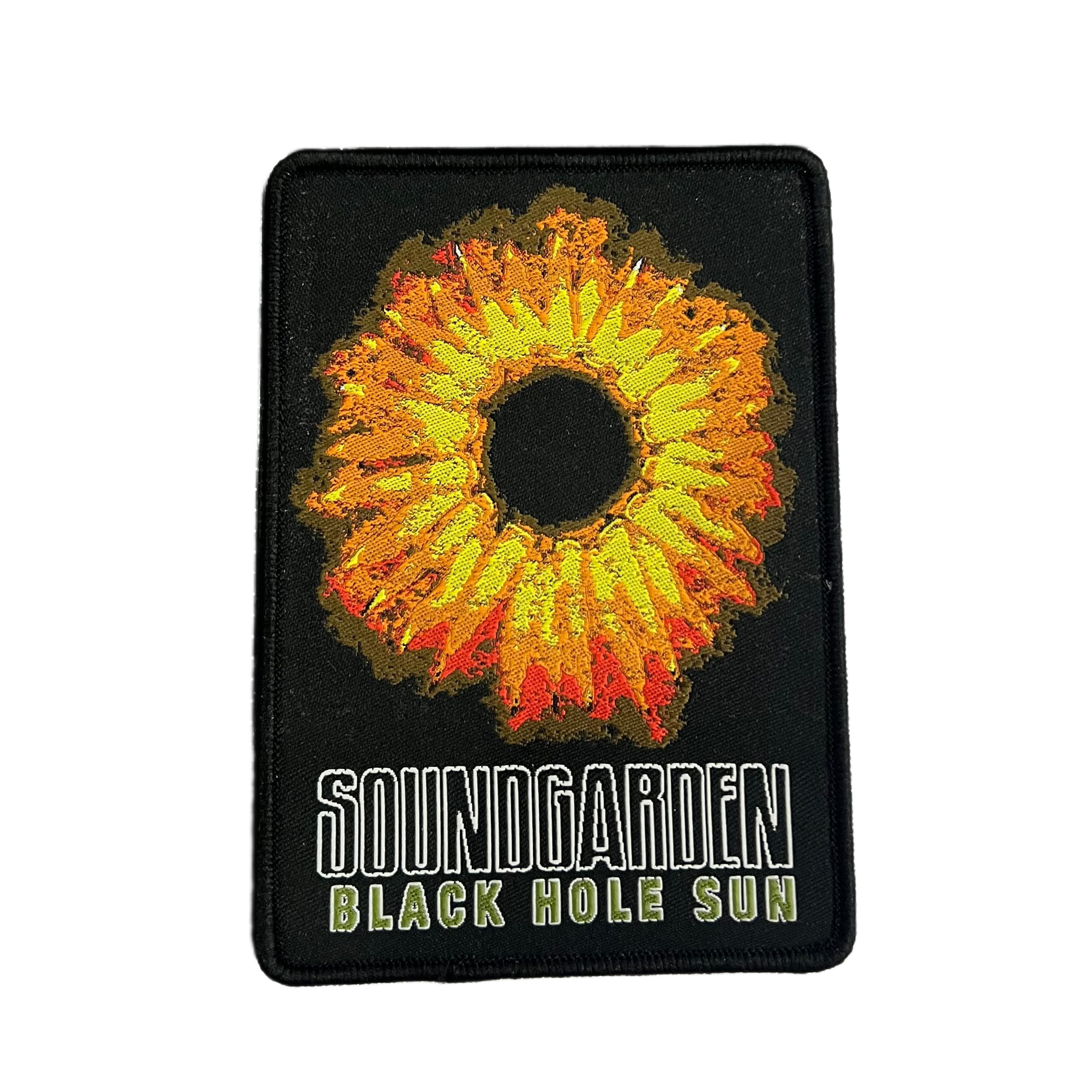 783punx-small-patch-soundgarden-black-hole-sun-cusson-bord-noir image 2